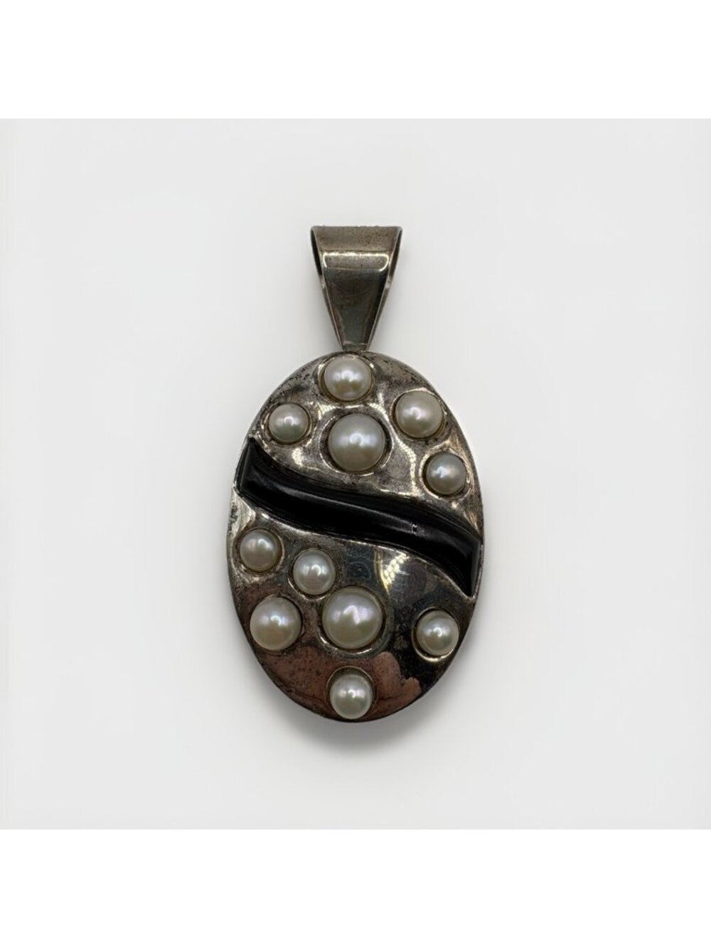 Jay King Desert Rose Trading Sterling Silver Pearl Onyx Oval Pendant 925